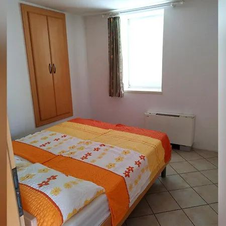 Διαμέρισμα Apartmaji Slavnik *