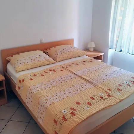 Διαμέρισμα Apartmaji Slavnik