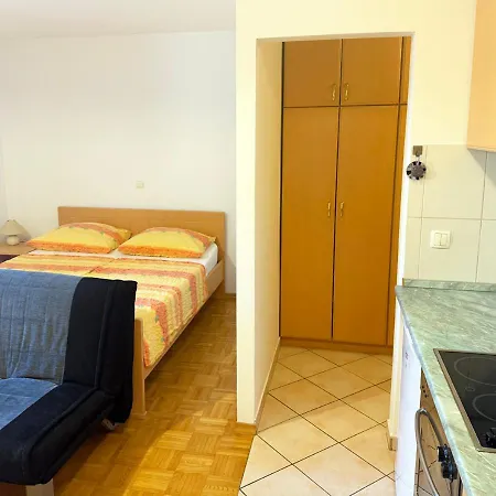 Lejlighed Apartmaji Slavnik *