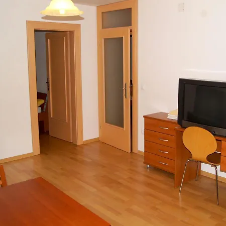Apartmaji Slavnik Koper